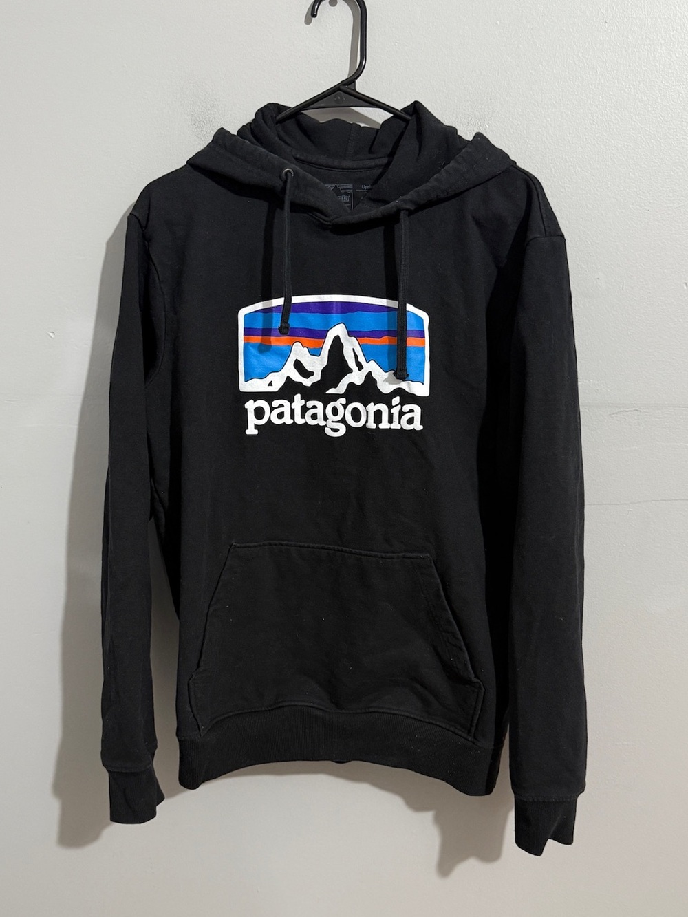 Patagonia Logo Uprisal Hoodie Mens M Black Pullover Sweatshirt Mountain Outdoor